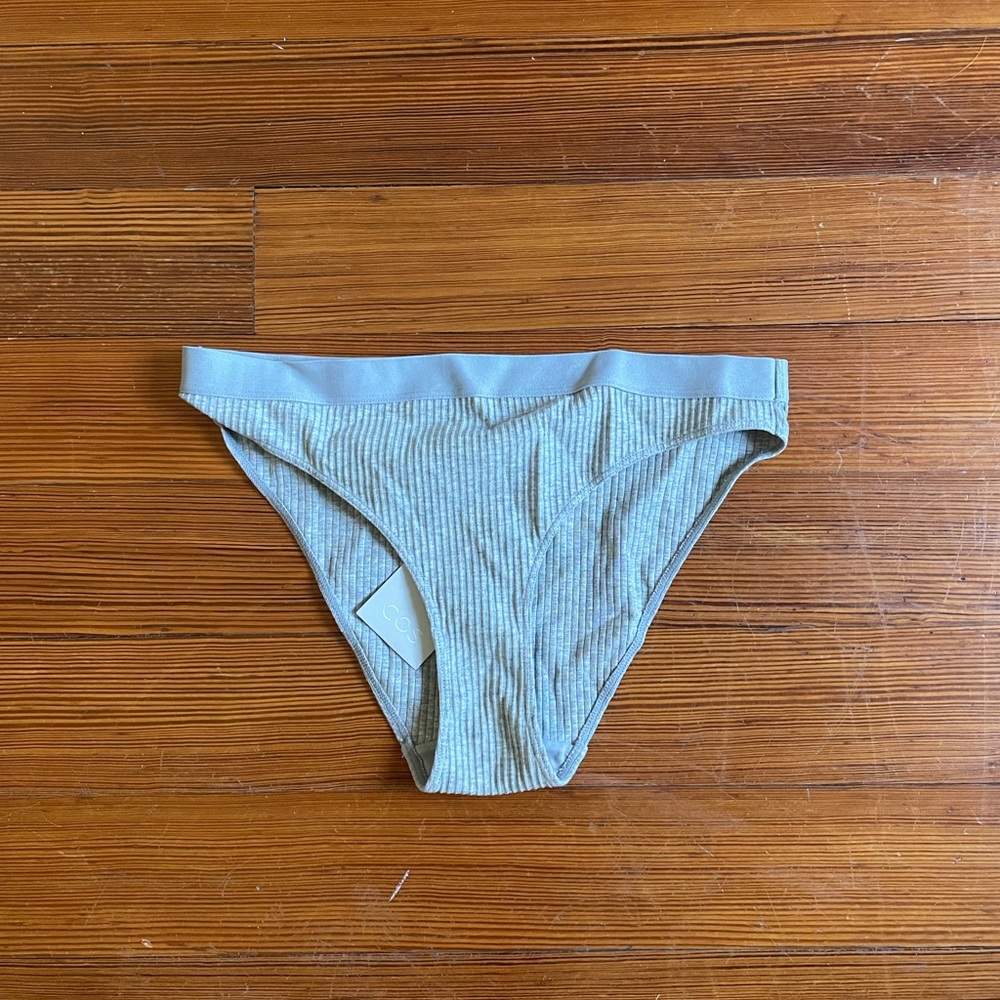 COS Heather Gray Ribbed Panties Size 4 NWT